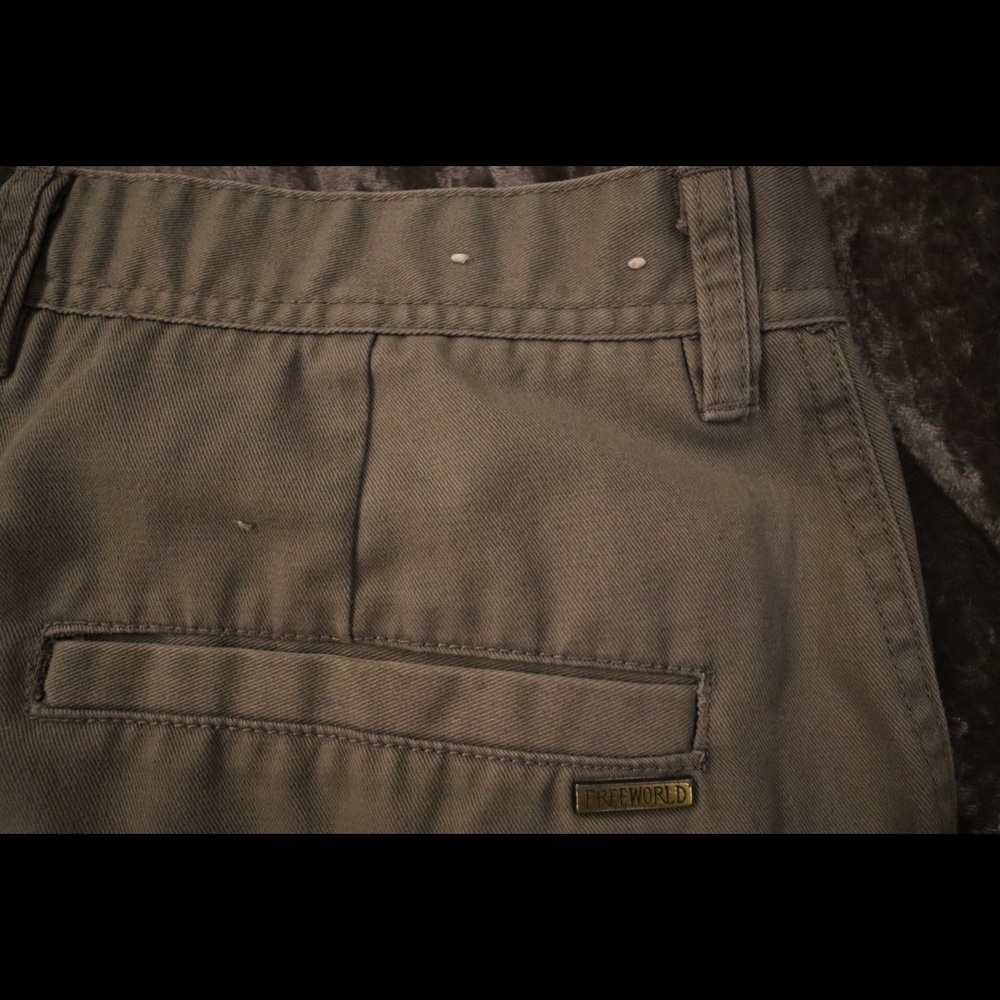 FreeWorld Shorts - Picture 4 of 4
